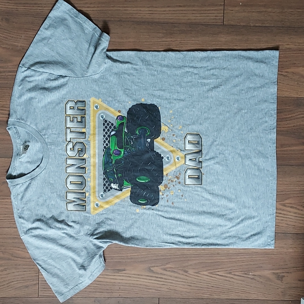 Monster jam Monster Dad t shirt,  L